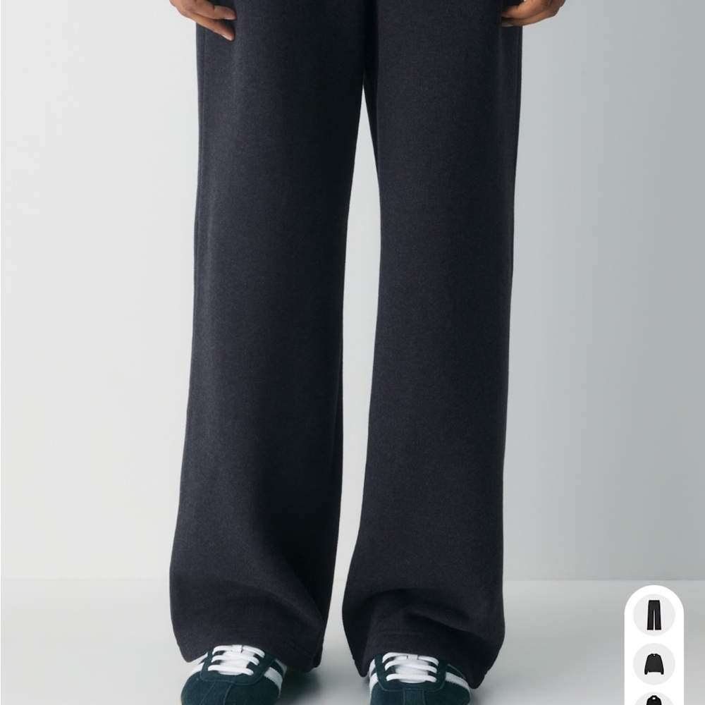 Aritzia Black Sweatpants
